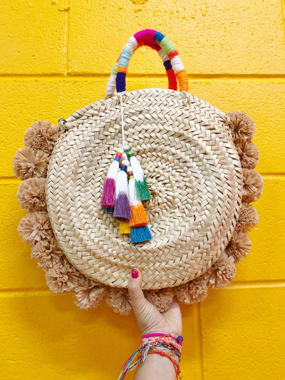 DIY the IT bag for Summer: Raffia Pom Pom Straw Bag