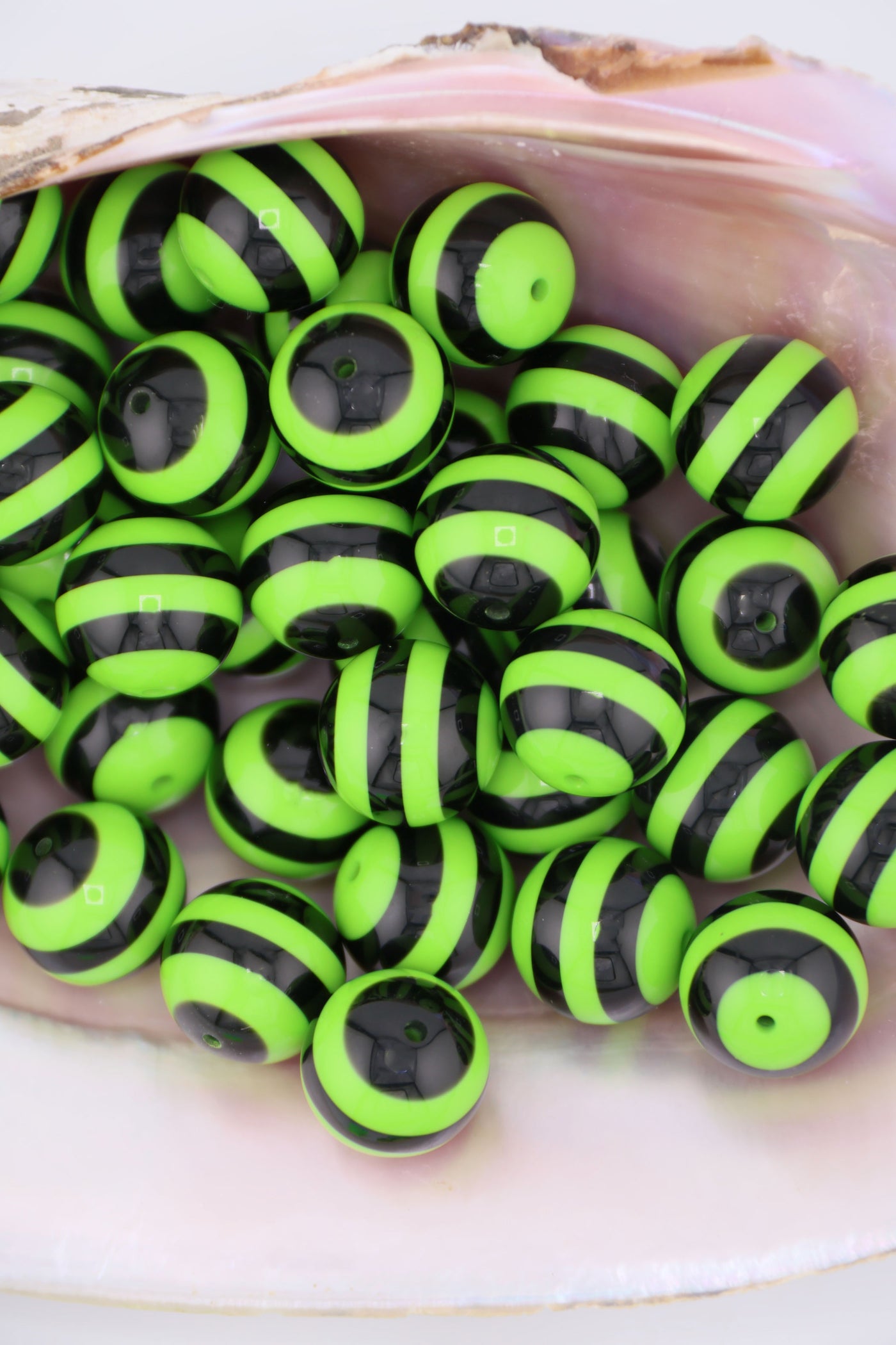 14mm Green & Black Striped Italian Resin Bead, 1 Betelgeuse Bead for DIY Halloween Jewelry