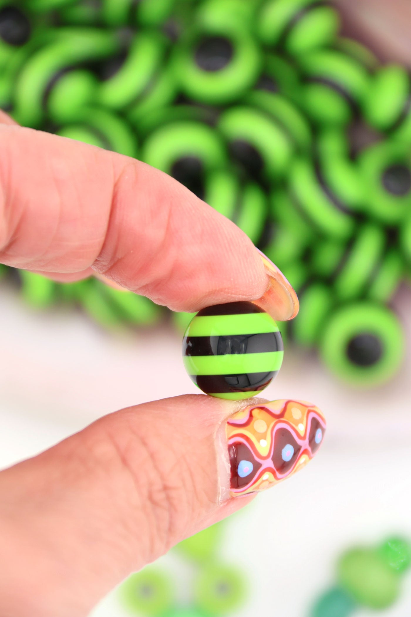 14mm Green & Black Striped Italian Resin Bead, 1 Betelgeuse Bead for DIY Halloween Jewelry