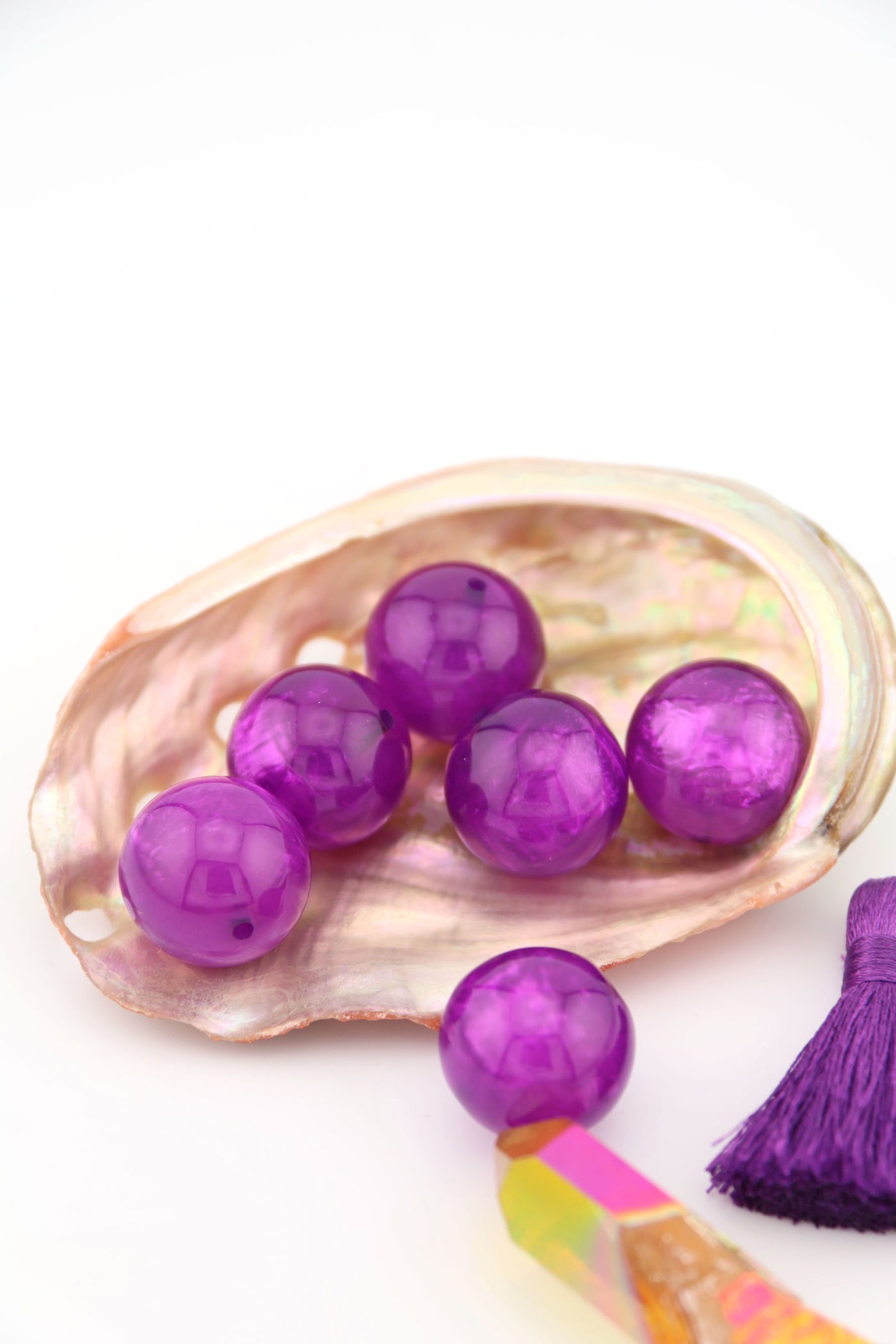 16mm Violet Purple Satin Glow Italian Poly Resin Round, 6 Beads for making retro DIY Jewelry