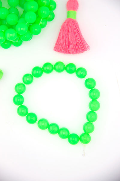 8mm Neon Green German Resin Round Beads, 20 Beads