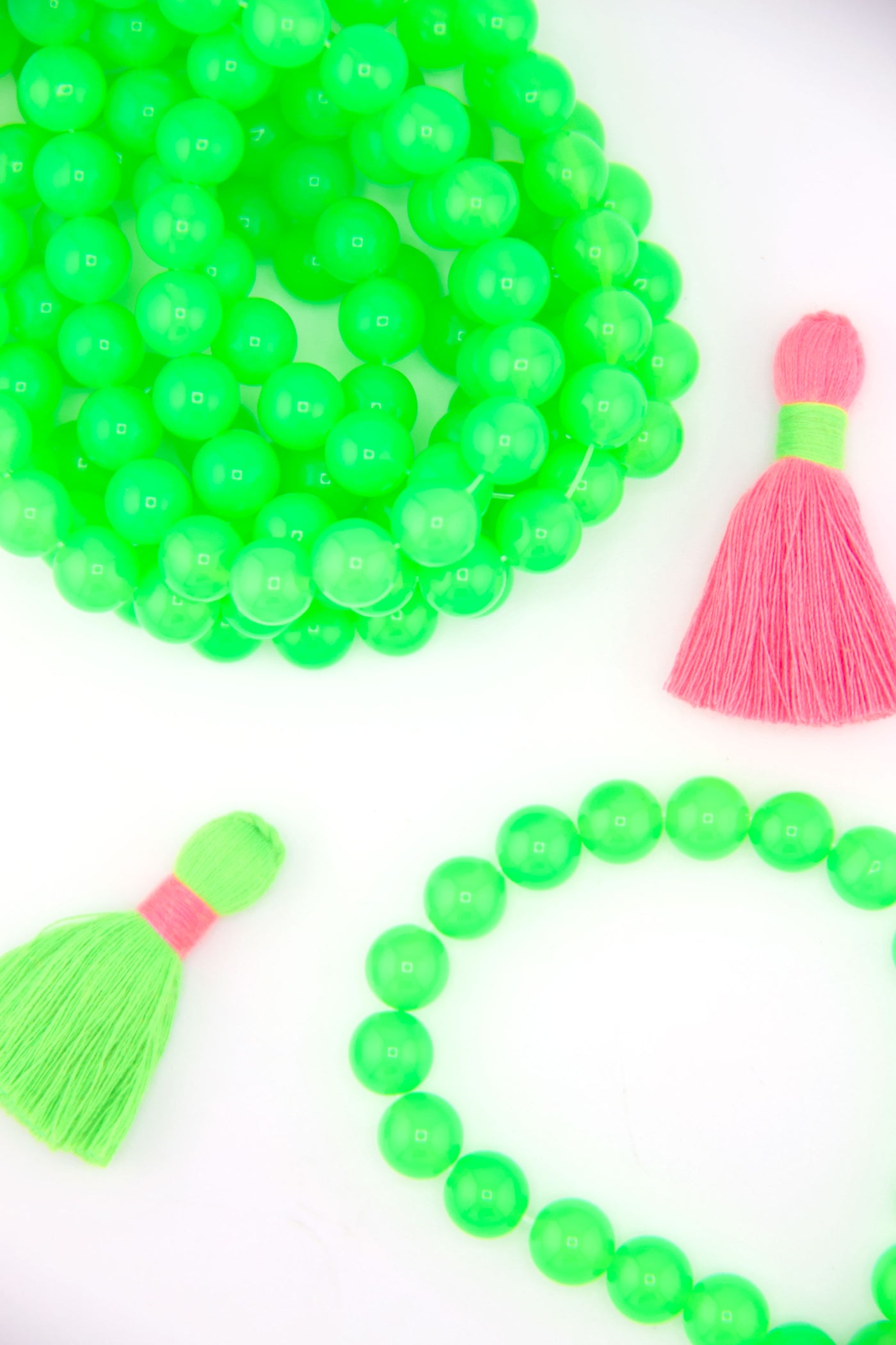 8mm Neon Green German Resin Round Beads, 20 Beads