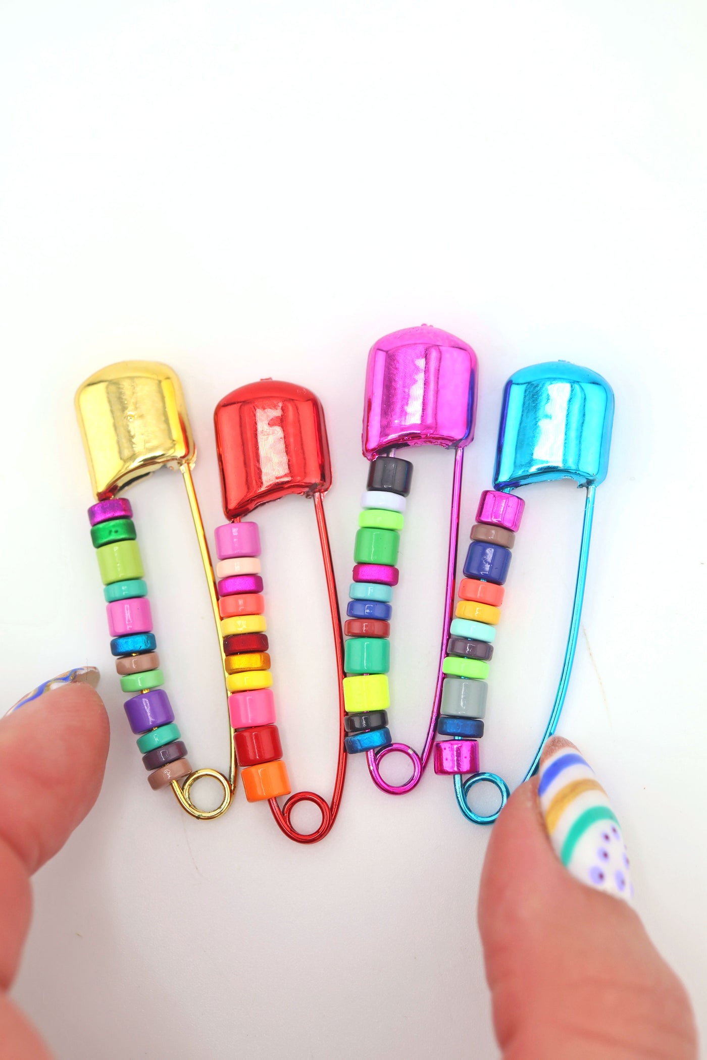 Beaded Safety Pin DIY Kit – Colorful Enamel Beads for Shoes, Bags & Beyond