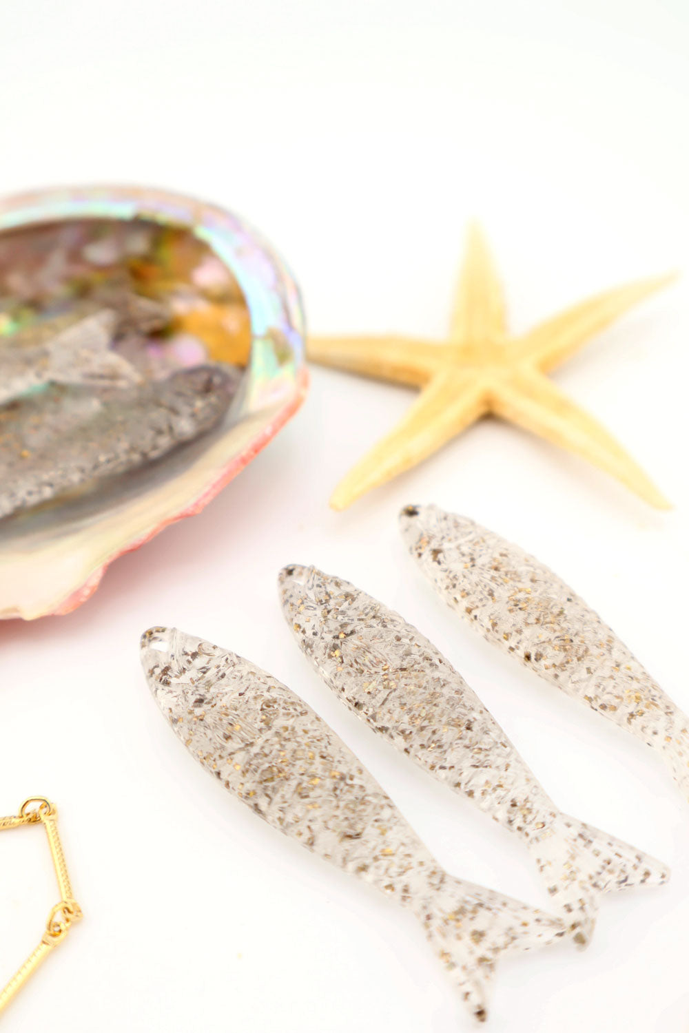 Clear with Glitter Fish Beach Charm, German Resin Amulet, 2", 1 Pendant for making DIY beach jewelry