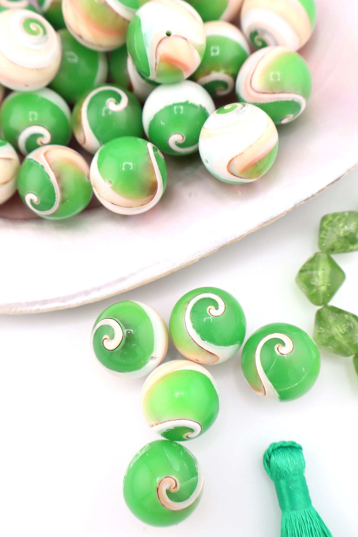 16mm Round Shiva Eye Shell Beads with Green Resin, 5 Beads for DIY Mermaidcore jewelry