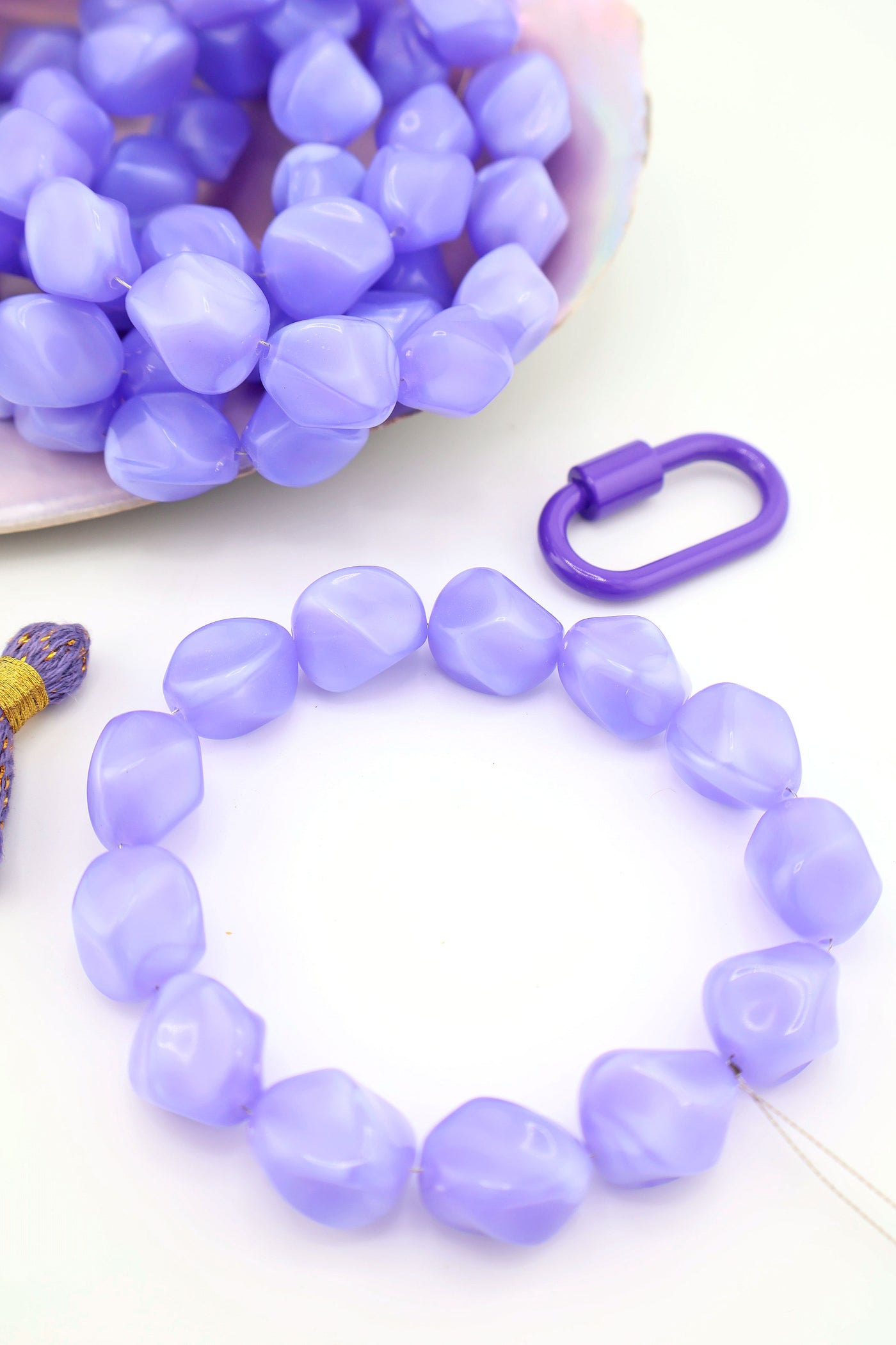 Lilac Purple Vintage Lucite Nugget Beads, 14-16mm, 13 beads for retro style DIY beaded bracelets