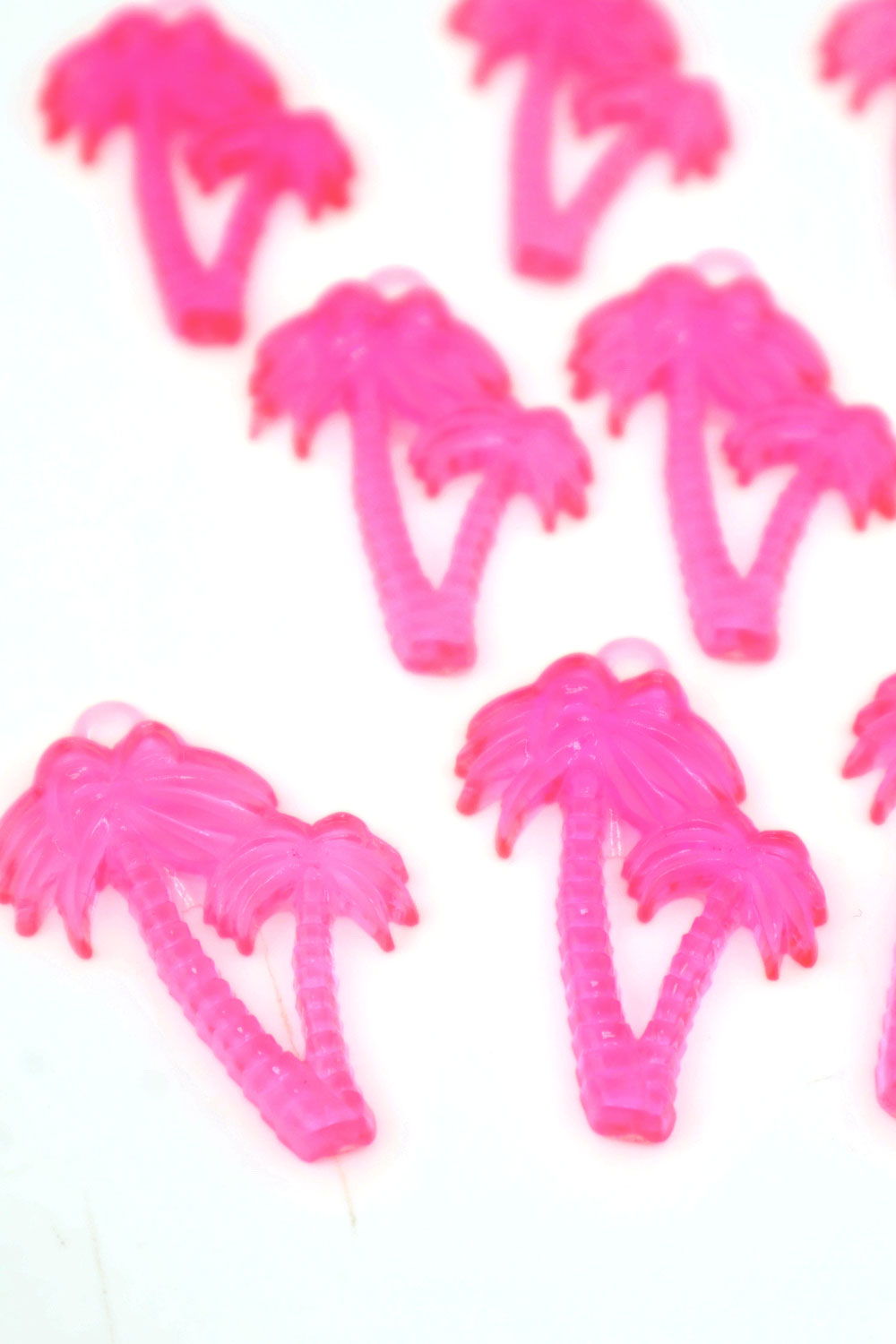 Neon Pink Palm Tree Pendant, German Resin, 45mm, 1 UV Reactive Charm