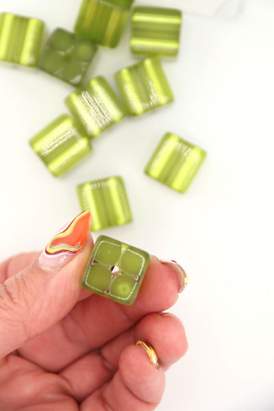 15mm Retro Christmas Olive Moon Glow Cube Beads for DIY Christmas Jewelry