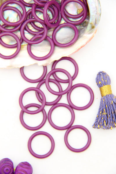 Purple Vintage German Resin Rings, 18mm, 20 Beads