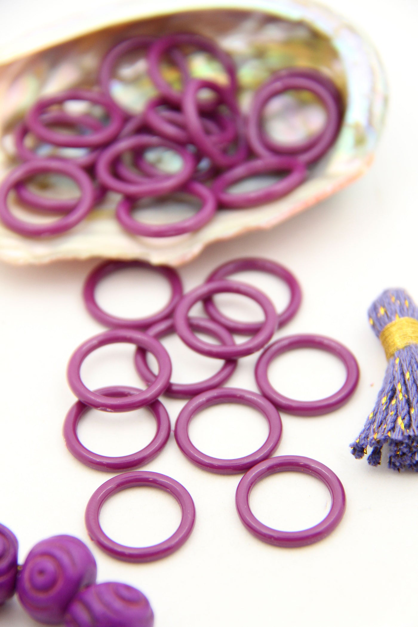Purple Vintage German Resin Rings for making DIY jewelry, 18mm, 20 Beads