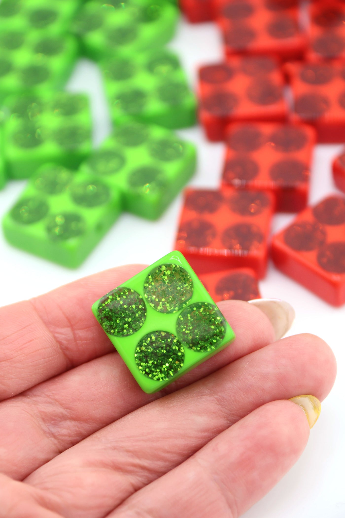 20mm Retro Christmas Glittery Polka Dot Square Beads in Red & Green