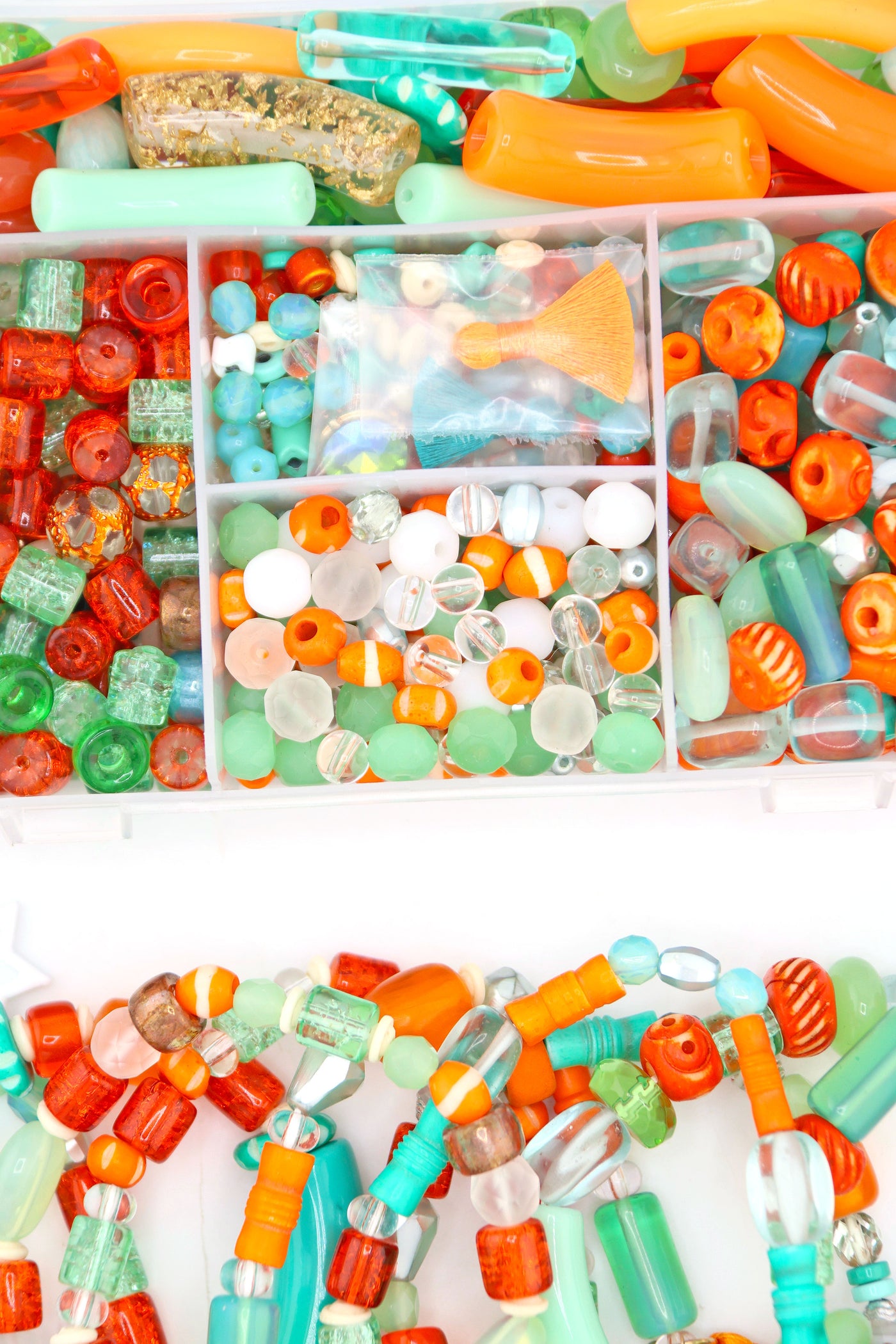 Showgirl Friendship Bracelet Kit: Orange, Mint, Turquoise DIY Jewelry
Make the friendship bracelets. Perfect to trade or to complete your Showgirl Eras outfit. 