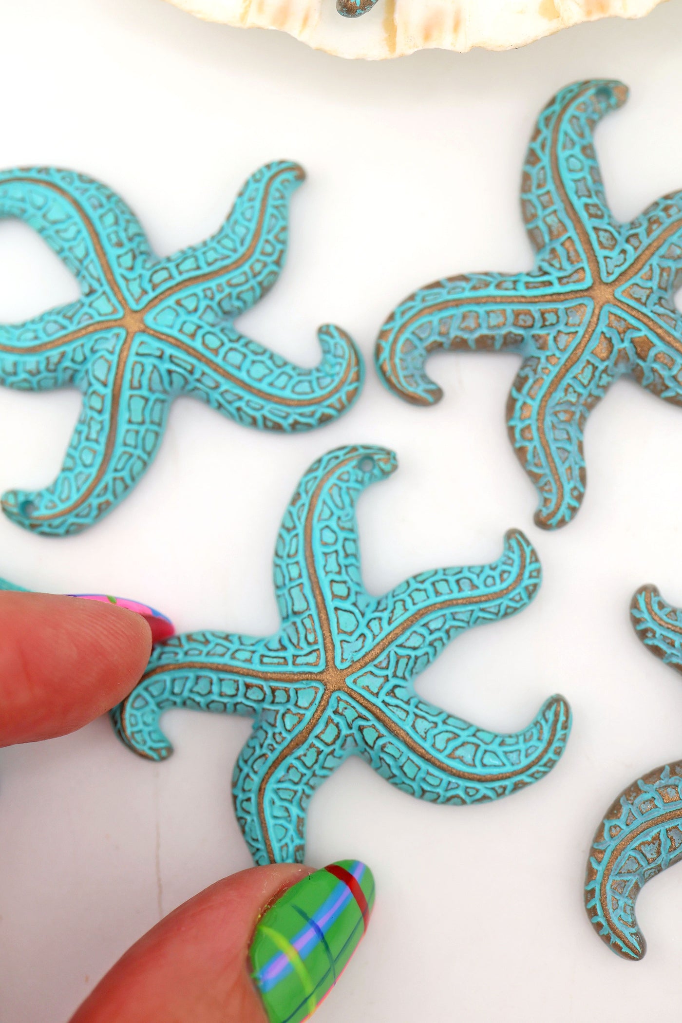 Starfish-shaped pendants made of turquoise resin with carved texture, 48mm jewelry making supplies.