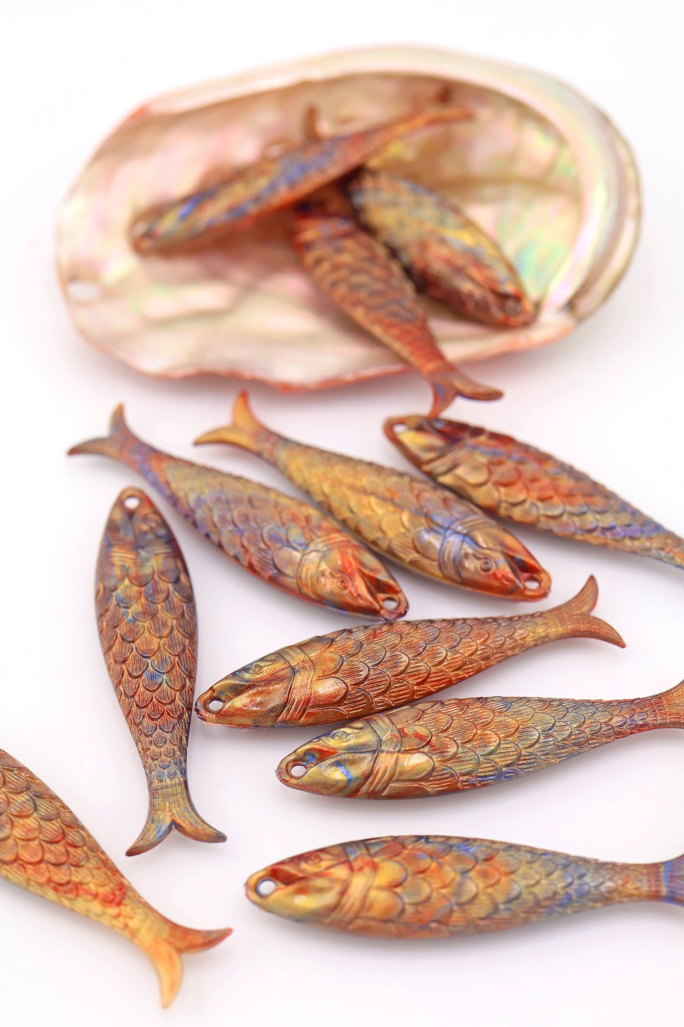 Tumbaga Glow Fish Beach Charm, German Resin Amulet, 48mm, 1 Pendant