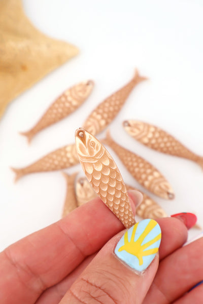 Two-Tone Natural Fish Beach Charm, German Resin Amulet, 48mm, 1 Pendant