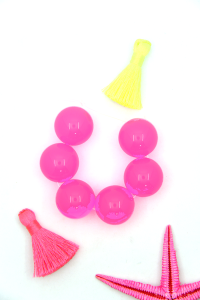 20mm Neon Pink Opal German Resin Round Beads, 6 Beads