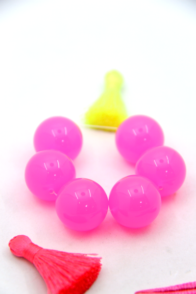 20mm Neon Pink Opal German Resin Round Beads, 6 Beads for making Pretty in Pink Jewelry