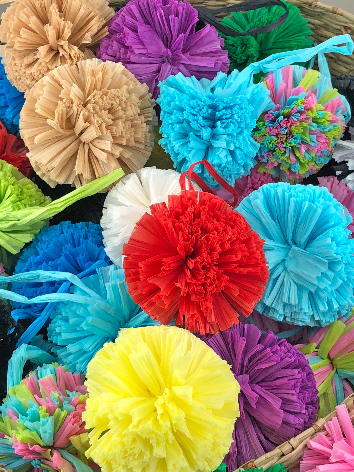 Multicolored Pompoms, Mixed Color Pompom, Colorful Pom Pom, Assorted Poms, Large  Pom Poms, Yarn Poms, Fun Pompoms, Poms for Crafts, Pom Poms 