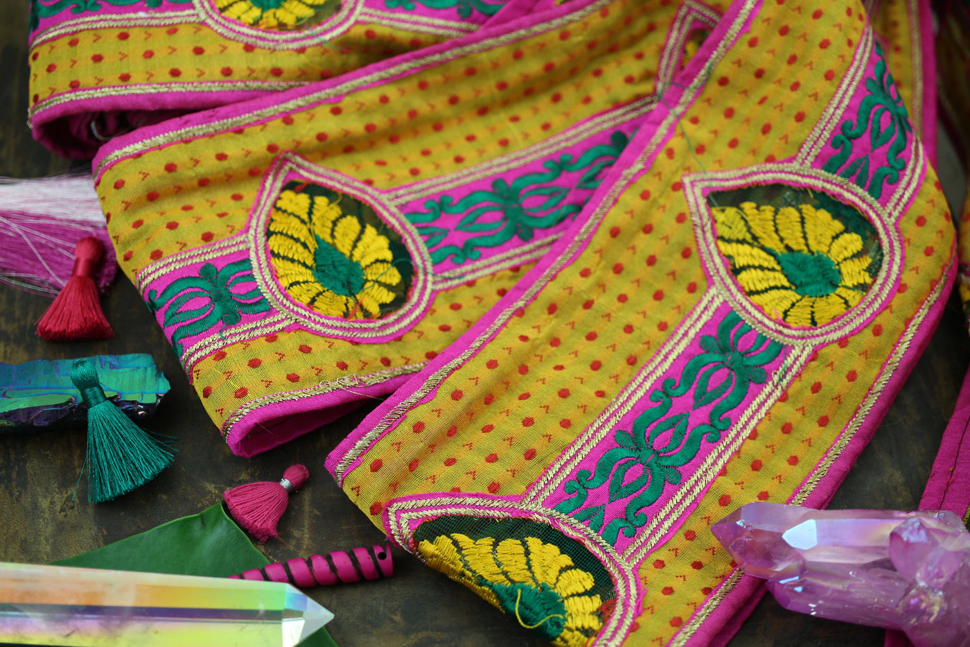 Sunflower Drops: Pink/Yellow Floral Trim, 4.25" x 1 yd