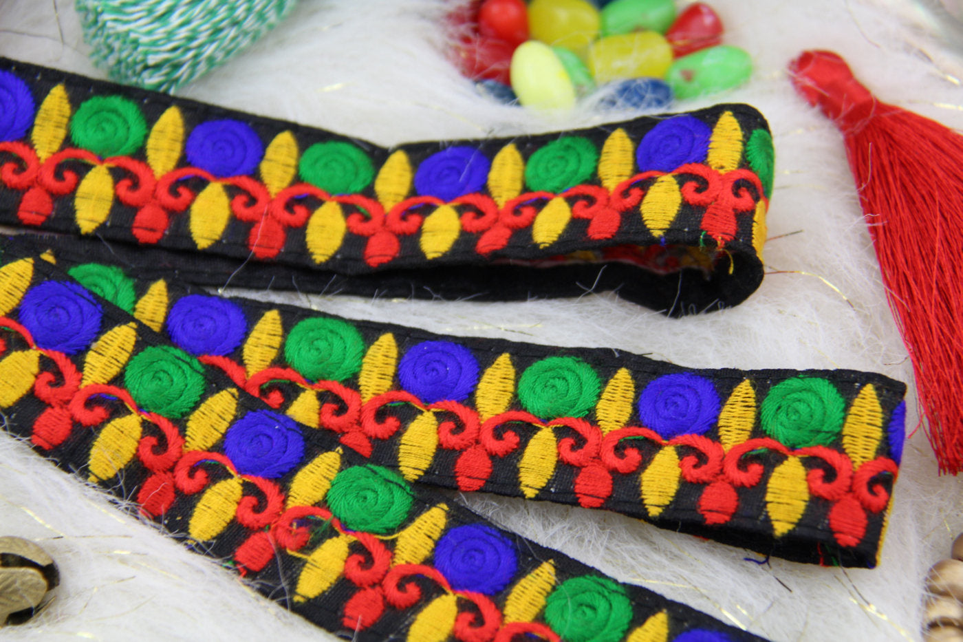 Holiday Lights Festive Colorful Embroidered Trim, Ribbon, Sari Border, 1" x 1 yard, Supply