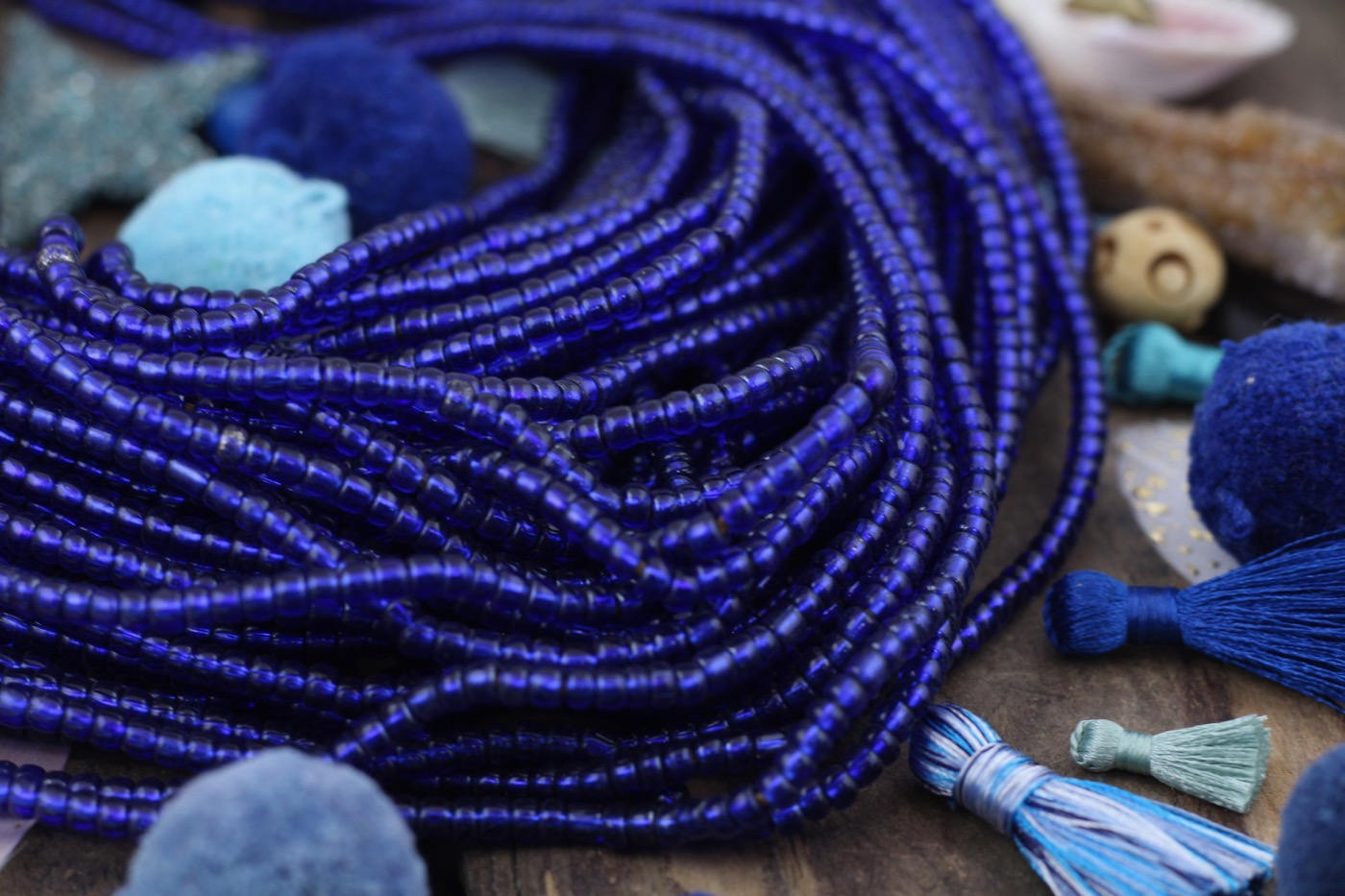 Classic Blue, Color of the Year 2020, beads