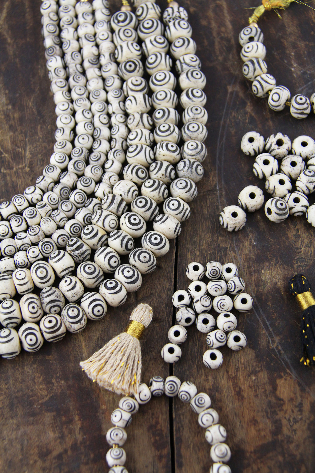 Cream Orbit Rondelle Bone Beads : Cream, Silver & Black Painted, 8x7mm,  Natural Craft, Jewelry Making Supplies, Beads for Mala's, 28 Pcs 