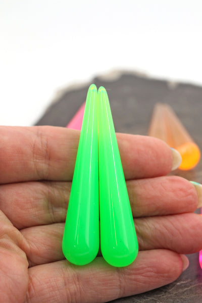 Neon Green Teardrop Beads that Glow in a Blacklight