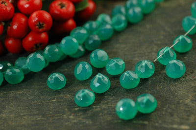 Cedar Tears: Green Onyx Faceted Onion Briolette Beads, 8mm