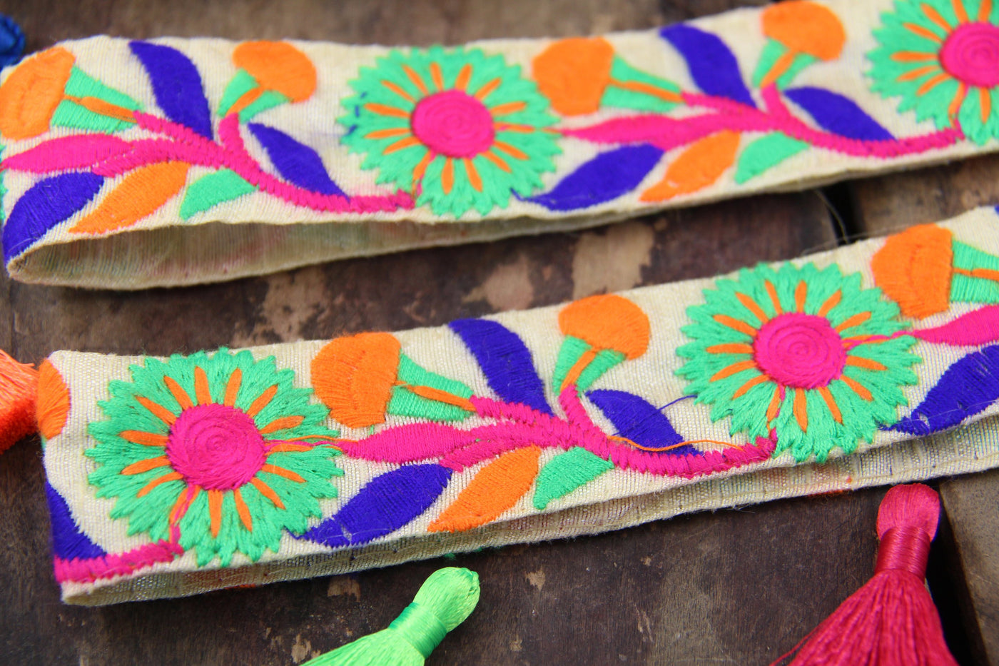 Embroidered Sewing Trims 